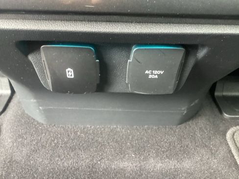 Used 2023 Ford F150 XLT w/ Equipment Group 302A High AWD/4WD image 18