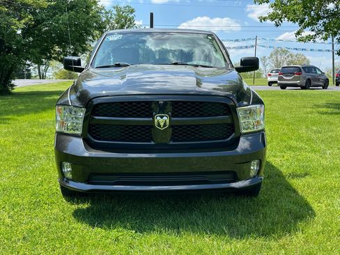 Used 2018 RAM 1500 Express w/ Express Value Package AWD/4WD image 10
