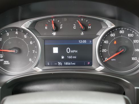 Used 2023 GMC Terrain SLT w/ Infotainment Package II AWD/4WD image 21