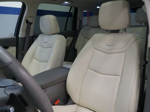 New 2025 Cadillac XT6 Premium Luxury image 16