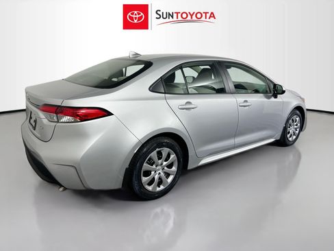 Used 2026 Toyota Corolla LE FWD image 4