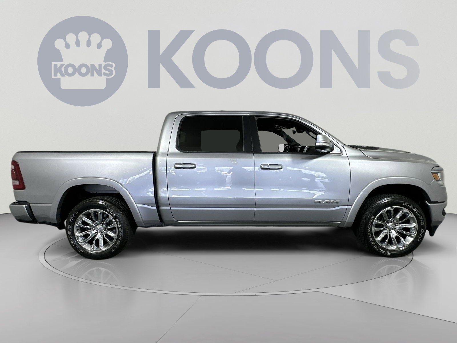 Used 2022 RAM 1500 Laramie w/ Sport Appearance Package AWD/4WD image 8