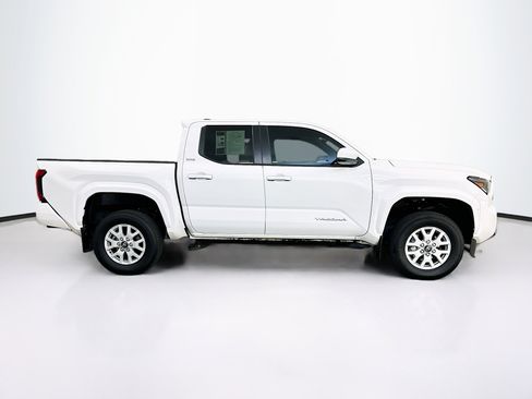 Used 2024 Toyota Tacoma SR5 image 10