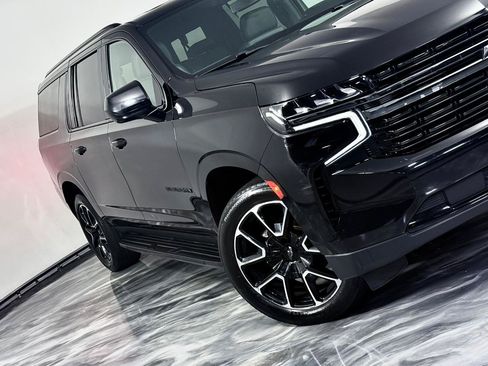 Used 2021 Chevrolet Suburban RST AWD/4WD image 4
