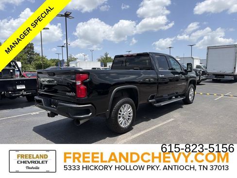 Used 2020 Chevrolet Silverado 3500 High Country w/ Technology Package AWD/4WD image 3