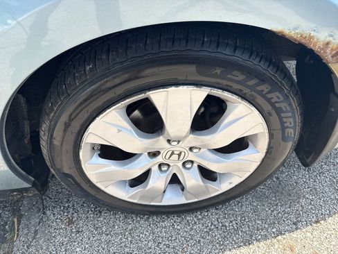 Used 2012 Honda Accord EX image 24