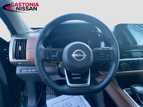 Used 2024 Nissan Pathfinder Platinum w/ Cargo Package image 14