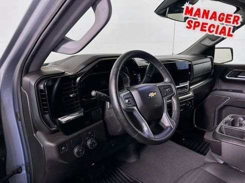 Used 2025 Chevrolet Silverado 1500 LT image 10