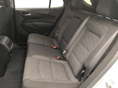 Used 2021 Chevrolet Equinox LT FWD image 18