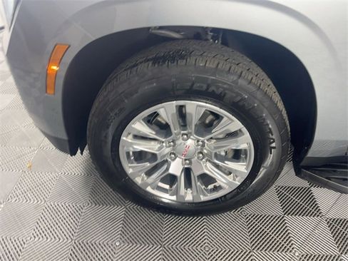 Used 2025 GMC Yukon Denali image 8