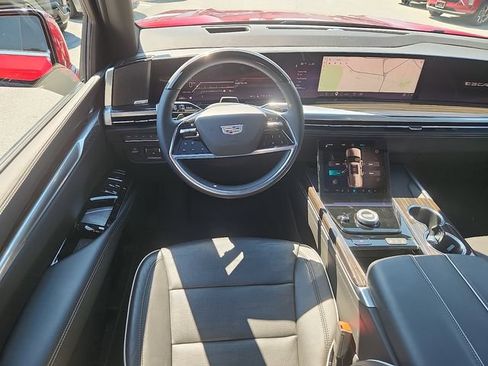 Used 2025 Cadillac Escalade ESV Premium Luxury w/ Touring Package AWD/4WD image 11