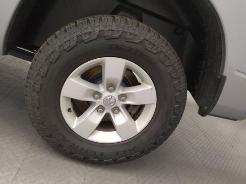 Used 2022 RAM 1500 Classic SLT AWD/4WD image 31