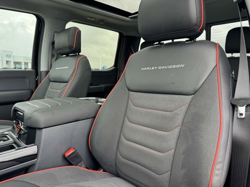 New 2026 Ford F250 Lariat w/ Black Appearance Package AWD/4WD image 17