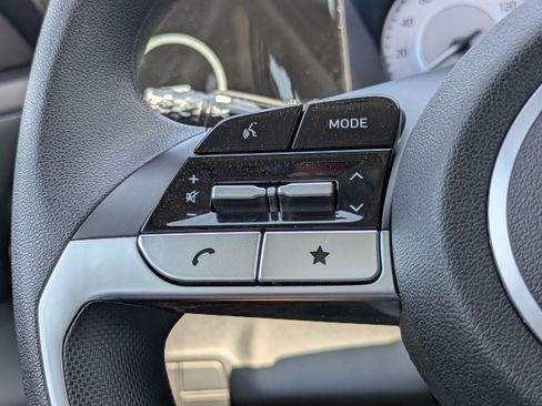 Certified 2024 Hyundai Elantra SEL FWD image 22