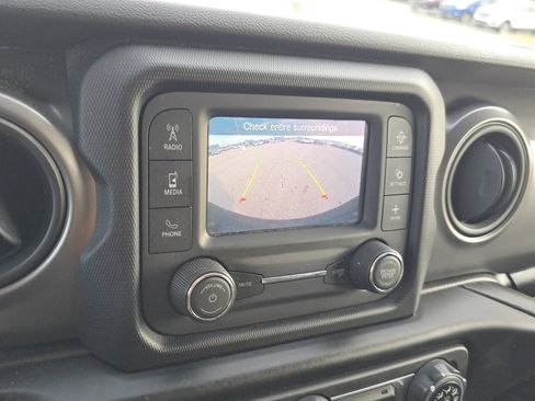 Used 2021 Jeep Wrangler Unlimited Sport image 6