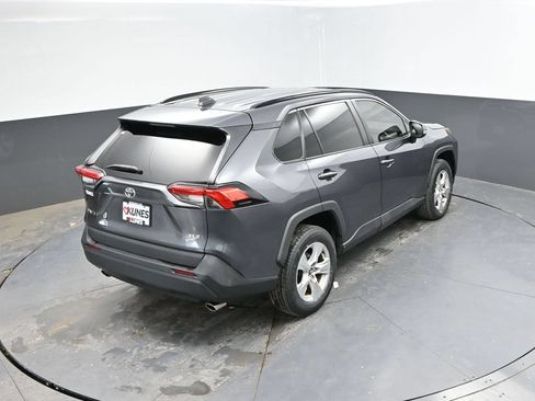 Used 2021 Toyota RAV4 XLE FWD image 27