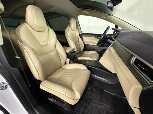 Used 2016 Tesla Model X 90D AWD/4WD image 11