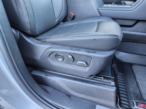 Used 2024 GMC Sierra 2500 Denali w/ Denali Reserve Package image 19