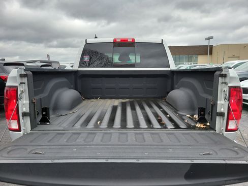 Used 2017 RAM 1500 Big Horn image 8