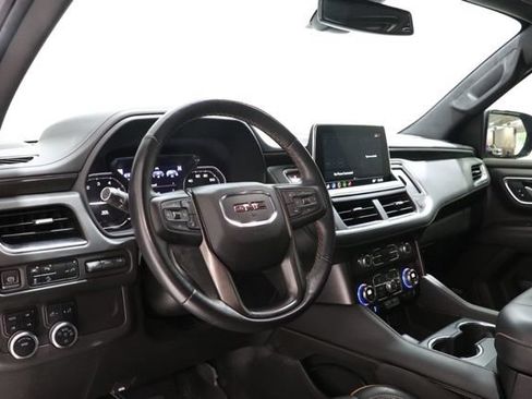 Used 2021 GMC Yukon AT4 w/ Rear Media and Nav Package AWD/4WD image 16