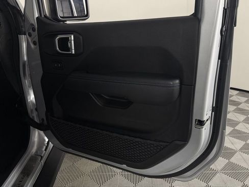 Used 2022 Jeep Wrangler Unlimited Rubicon 4xe w/ Steel Bumper Group image 37