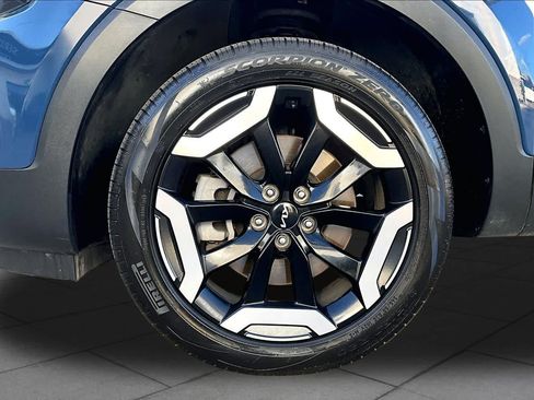 Certified 2025 Kia Telluride S AWD/4WD image 11