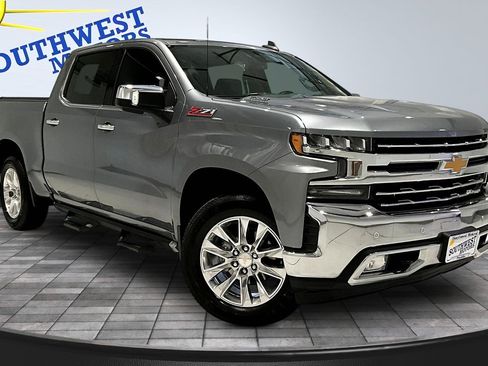 Used 2022 Chevrolet Silverado 1500 LTZ w/ LTZ Premium Package AWD/4WD image 3