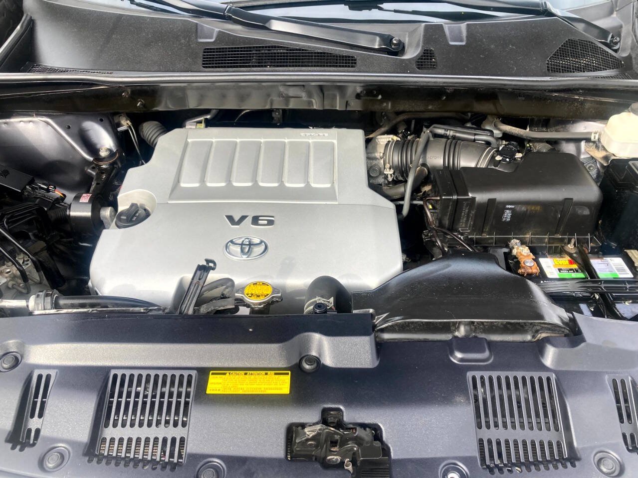Used 2013 Toyota Highlander Plus FWD image 25