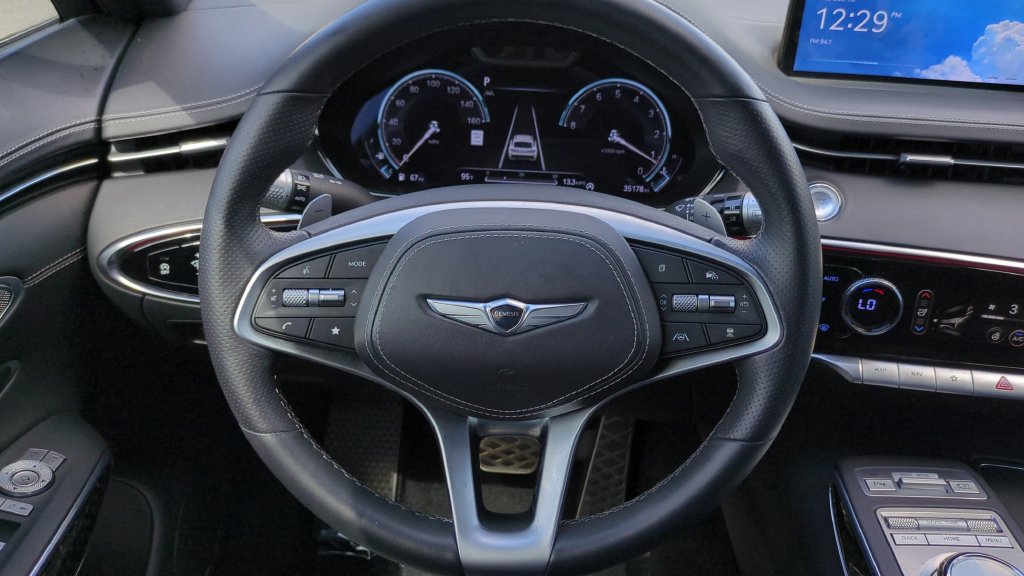 Used 2023 Genesis GV70 3.5T Sport w/ Sport Prestige Package AWD/4WD image 12