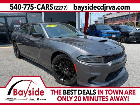 Used 2023 Dodge Charger R/T w/ Navigation & Travel Group RWD image 1