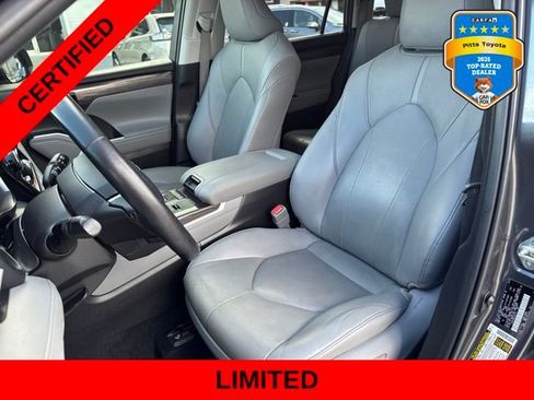 Certified 2020 Toyota Highlander Limited FWD image 10