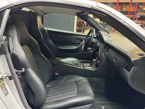 Used 2002 Mercedes-Benz SLK 32 AMG SLK 32 Roadster 2D image 22