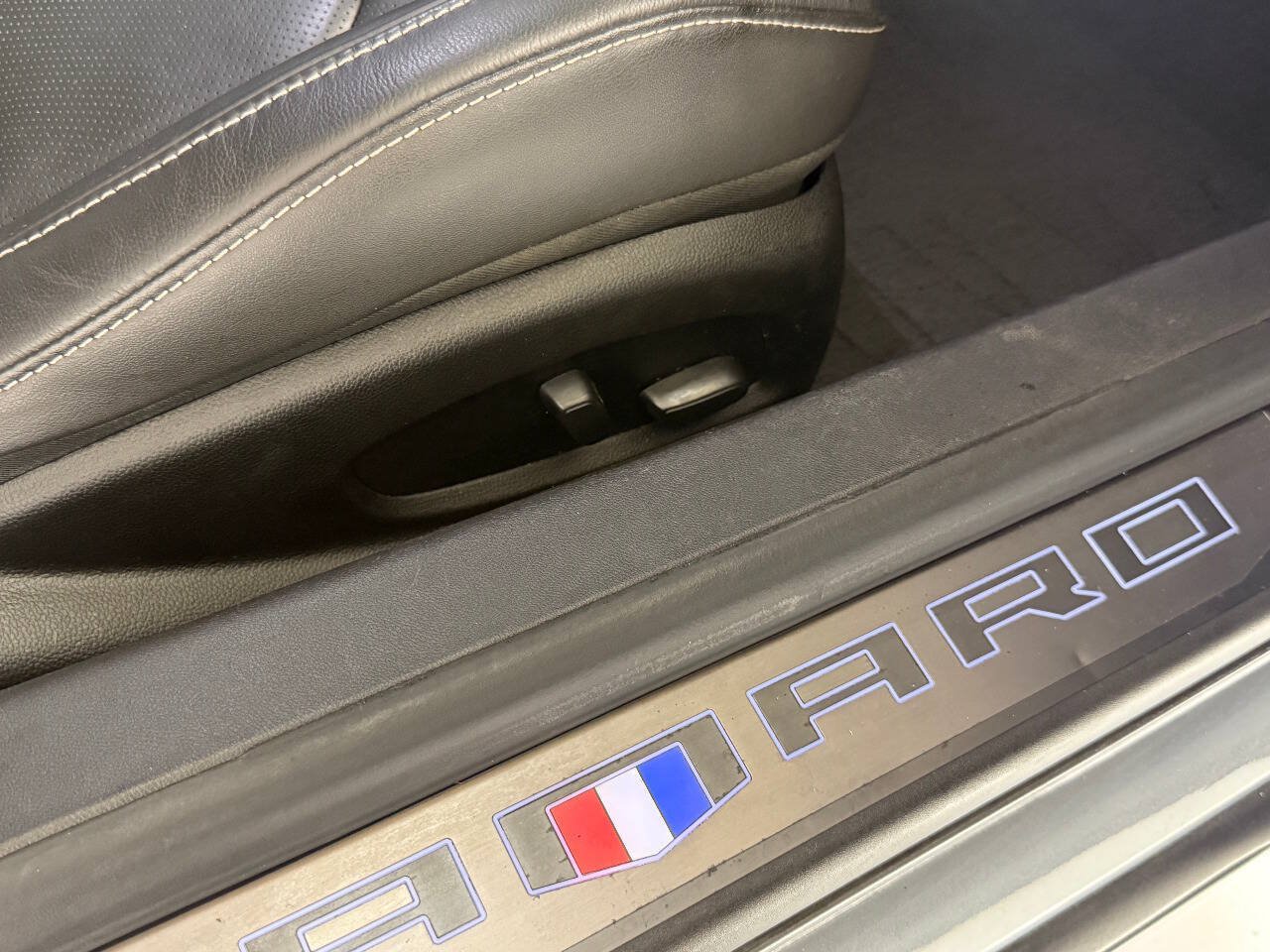 Used 2022 Chevrolet Camaro SS RWD image 30