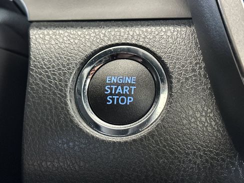Used 2022 Toyota Camry XSE w/ Carpet Mat Package (TMS) FWD image 22