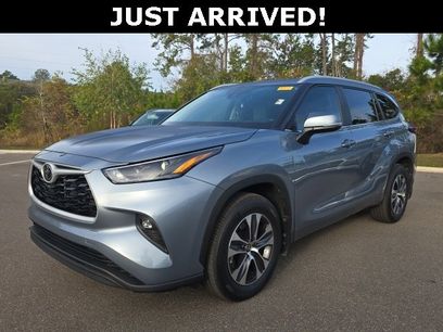 Used 2024 Toyota Highlander XLE