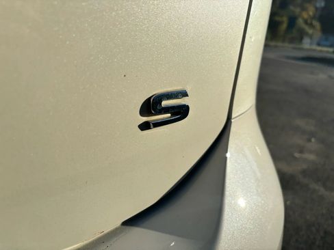 Used 2012 Nissan Quest S image 12