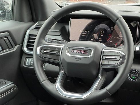 New 2026 GMC Acadia Elevation image 13