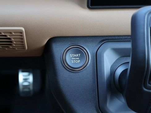 New 2025 Land Rover Defender 130 V8 AWD/4WD image 27