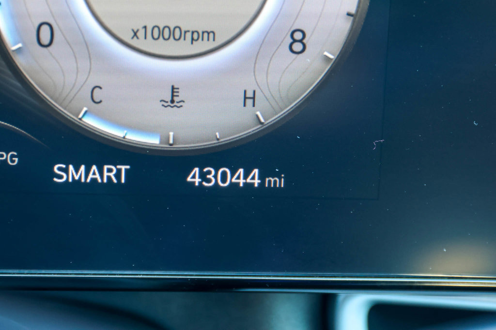 Used 2025 Hyundai Elantra Limited FWD image 31