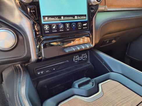 Used 2019 RAM 1500 Limited image 17