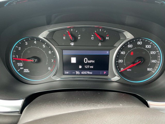 Used 2023 Chevrolet Traverse LT w/ LT Premium Package AWD/4WD image 21
