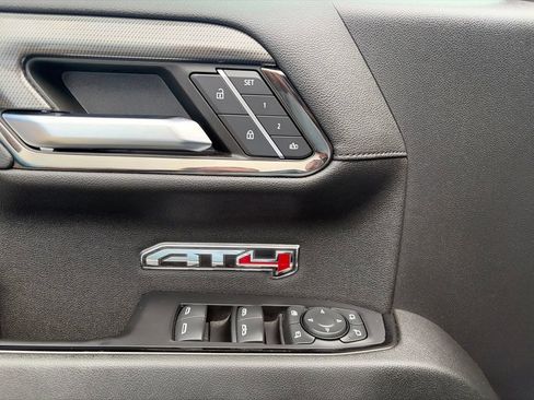Used 2024 GMC Sierra 1500 AT4 w/ Technology Package AWD/4WD image 20