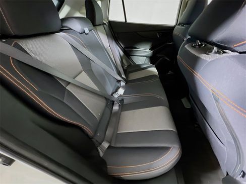Used 2019 Subaru Crosstrek 2.0i Premium image 24