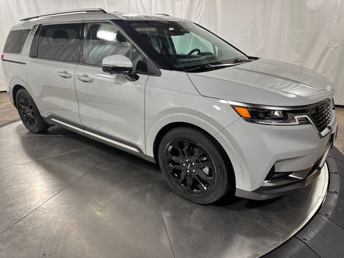 Certified 2024 Kia Carnival SX Prestige image 14
