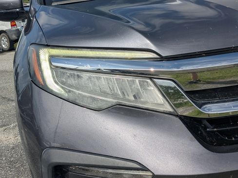 Used 2019 Honda Pilot Touring image 9