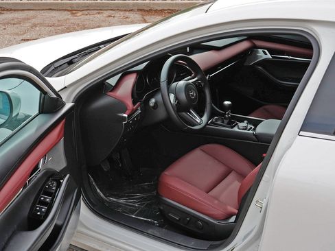 New 2026 MAZDA MAZDA3 2.5 S Premium image 12