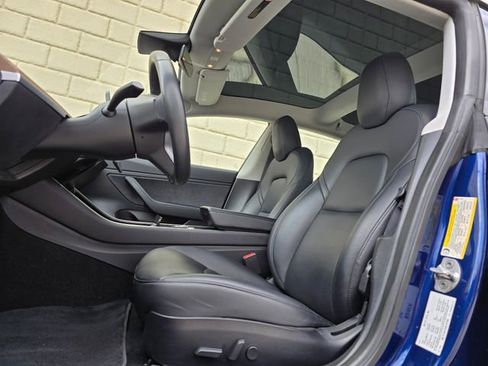 Used 2019 Tesla Model 3 Long Range RWD image 23