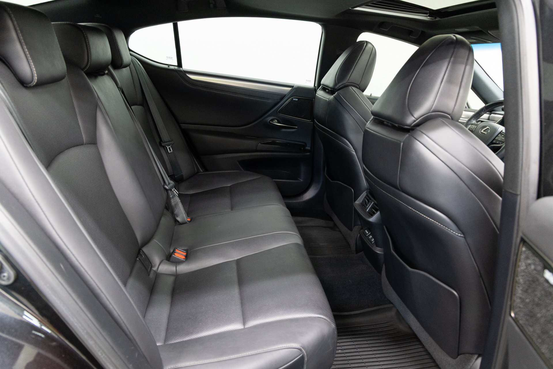 Used 2020 Lexus ES 350 F Sport w/ Accessory Package 2 FWD image 15