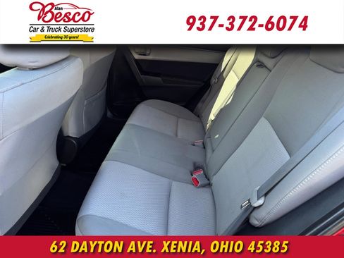 Used 2015 Toyota Corolla LE image 9