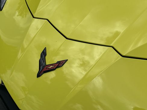 Certified 2023 Chevrolet Corvette Stingray Premium Conv w/ Z51 Performance Package RWD image 12